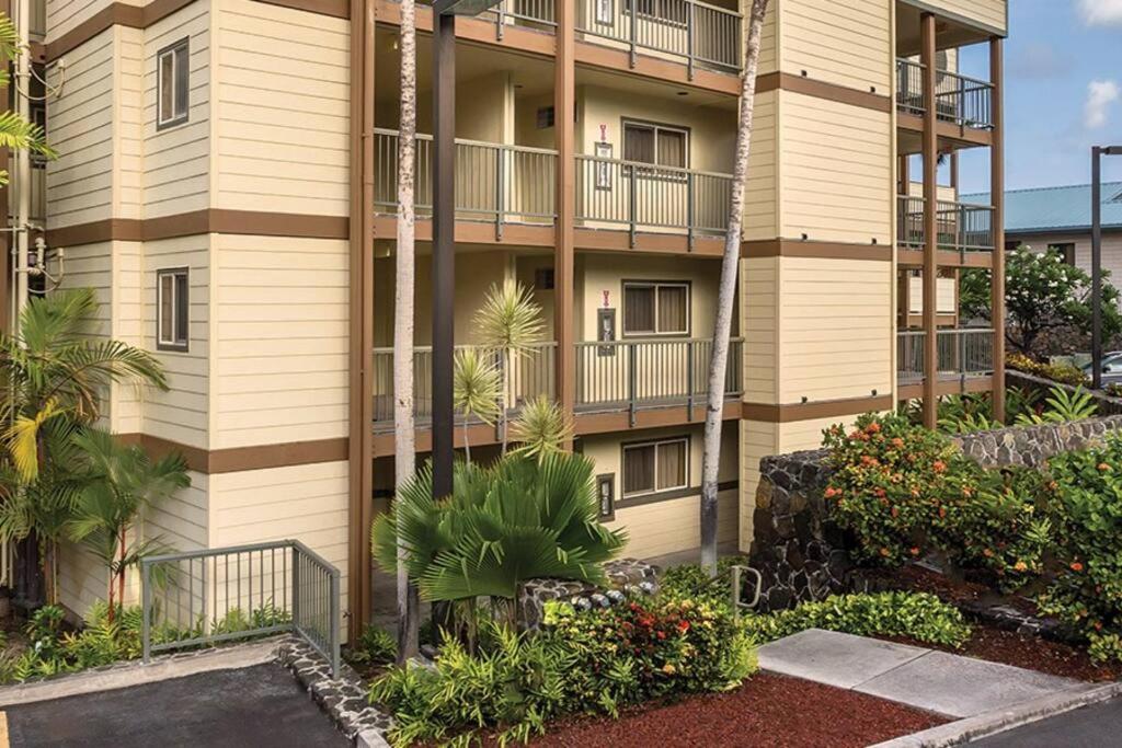 Beautiful 2 Bedroom Condo @ Kona! Kailua-Kona Exteriör bild