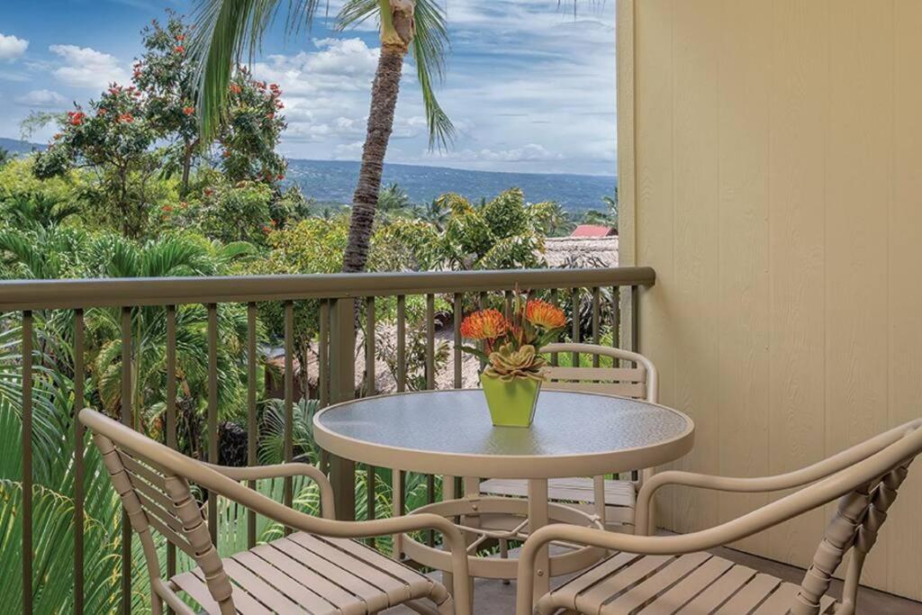 Beautiful 2 Bedroom Condo @ Kona! Kailua-Kona Exteriör bild