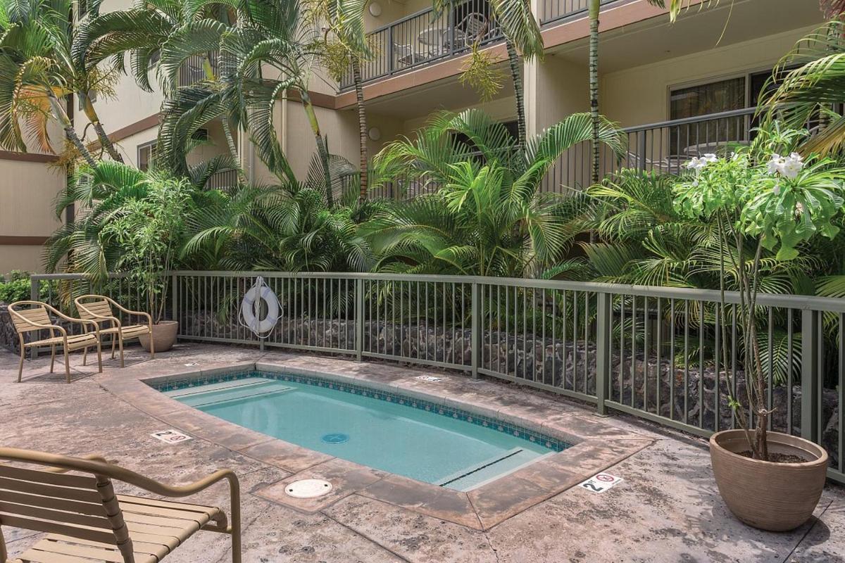 Beautiful 2 Bedroom Condo @ Kona! Kailua-Kona Exteriör bild